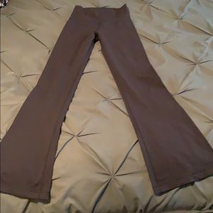 Lululemon yoga pants